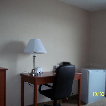 Days Inn By Wyndham Moose Jaw Eksteriør bilde