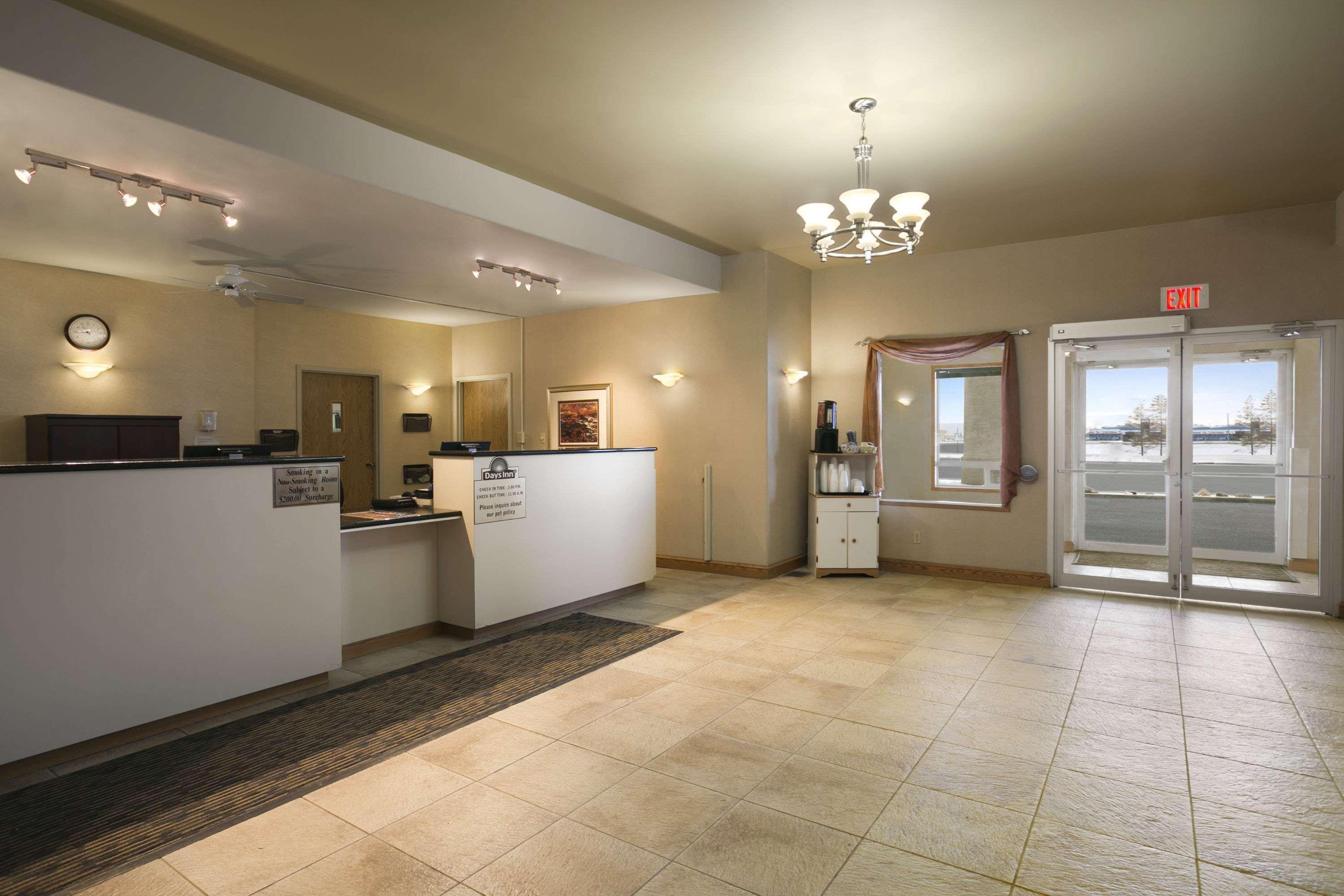 Days Inn By Wyndham Moose Jaw Eksteriør bilde